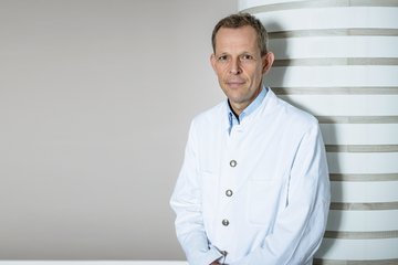 PD Dr. med. Oliver Niggemeyer - Chefarzt am Zentrum für Orthopädische Chirurgie